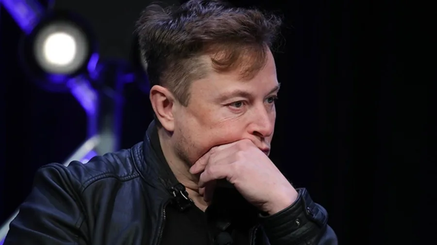 Elon Musk demite trabalhadores da Tesla