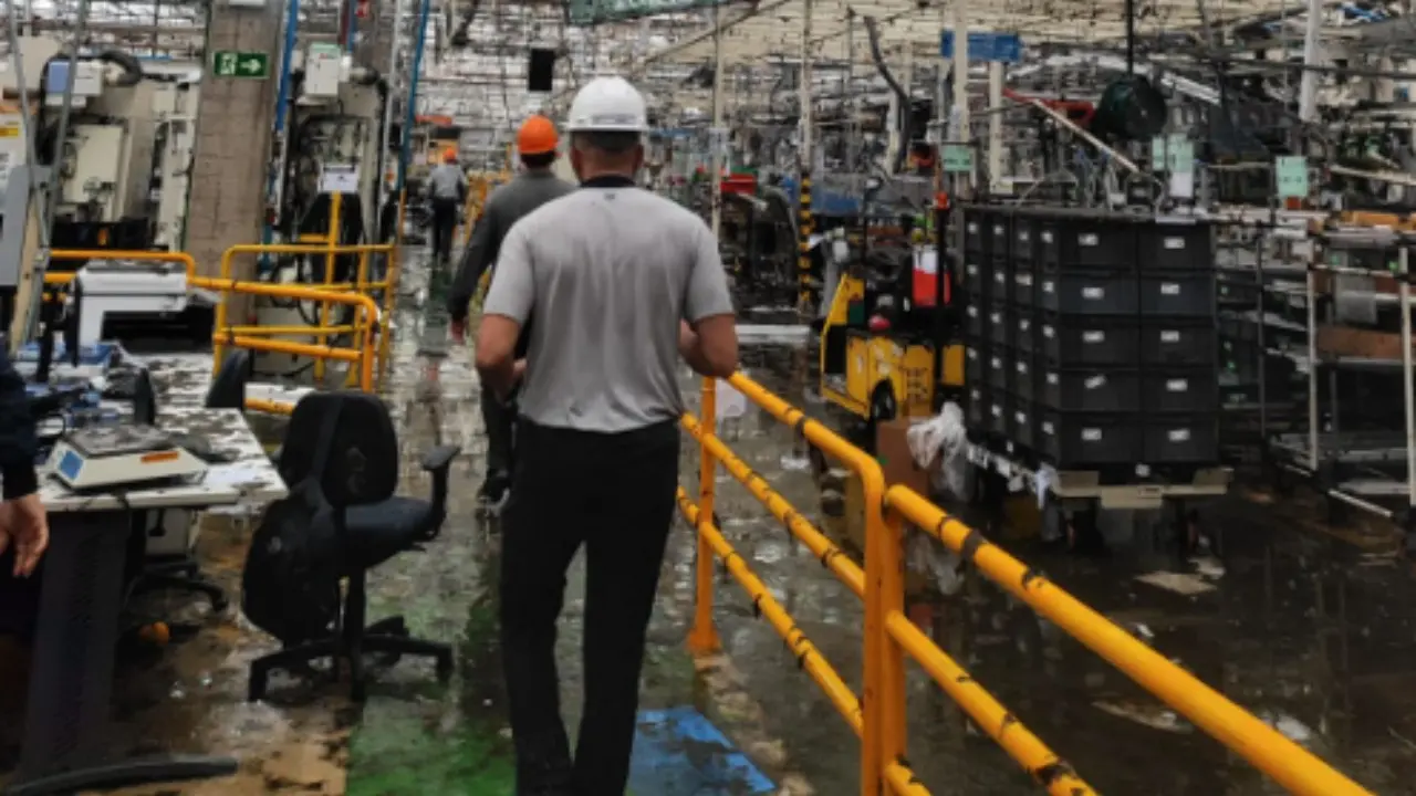 Destruição em fábrica da Toyota causa efeito cascata e marca fica sem Corolla e Corolla Cross na linha